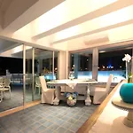 Πανσιόν Domus Lina 2*