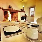 Πανσιόν Domus Lina 2*