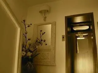 Domus Lina Guest house 2*